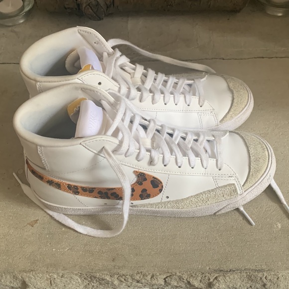 Nike Shoes - Nike Blazer Leather Mid ‘77 Sneakers